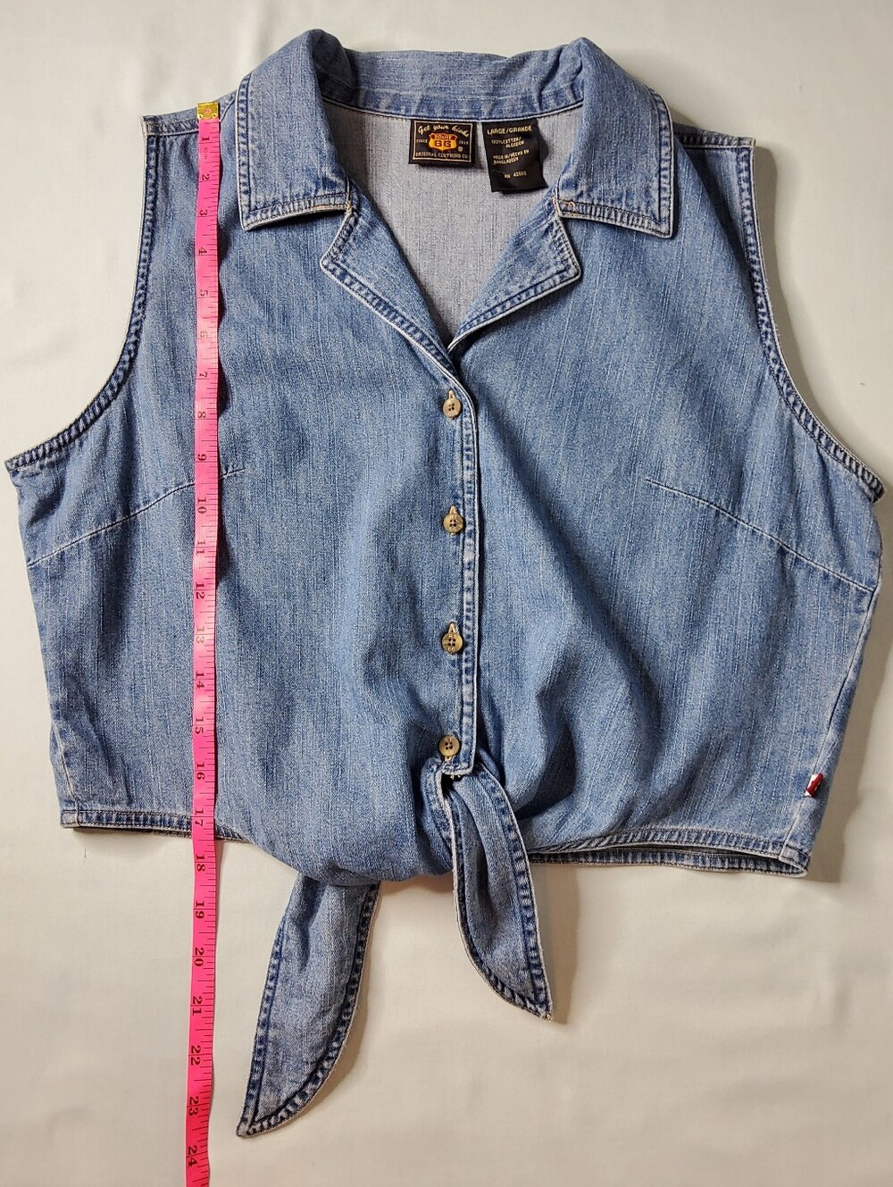 Route 66 Vintage Light Blue Denim Button-Front Tie Hem Sleeveless Shirt - Picture 3 of 6